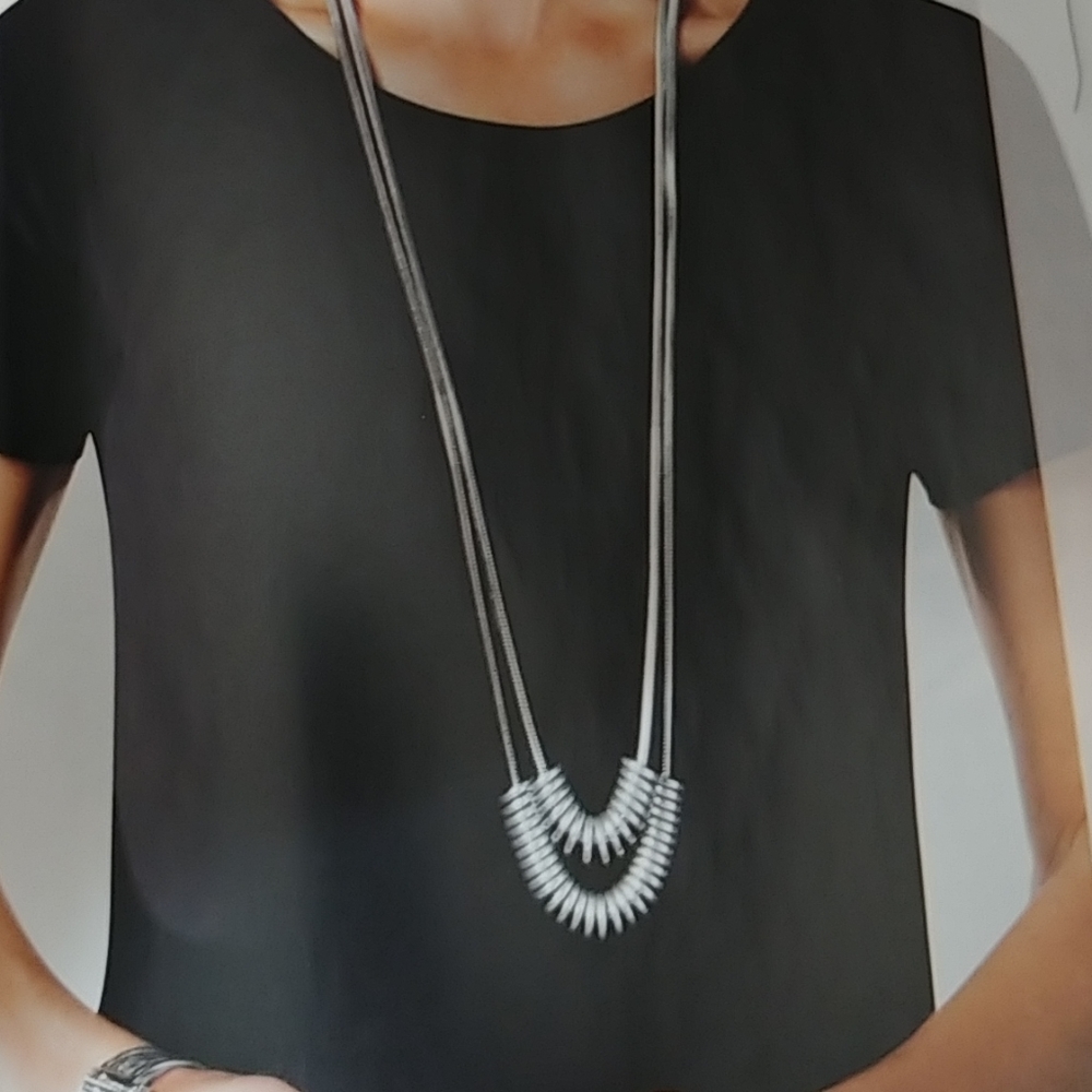 Premier Designs Jewelry NICE THREADS Necklace